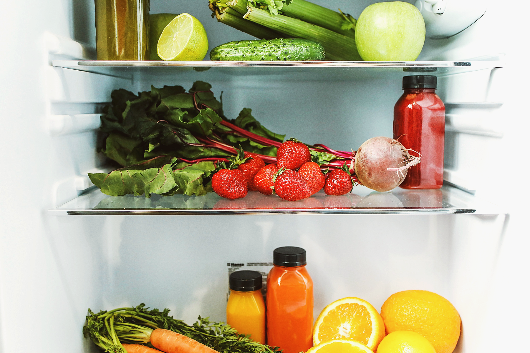 Juicing or Eating Vegetables blog