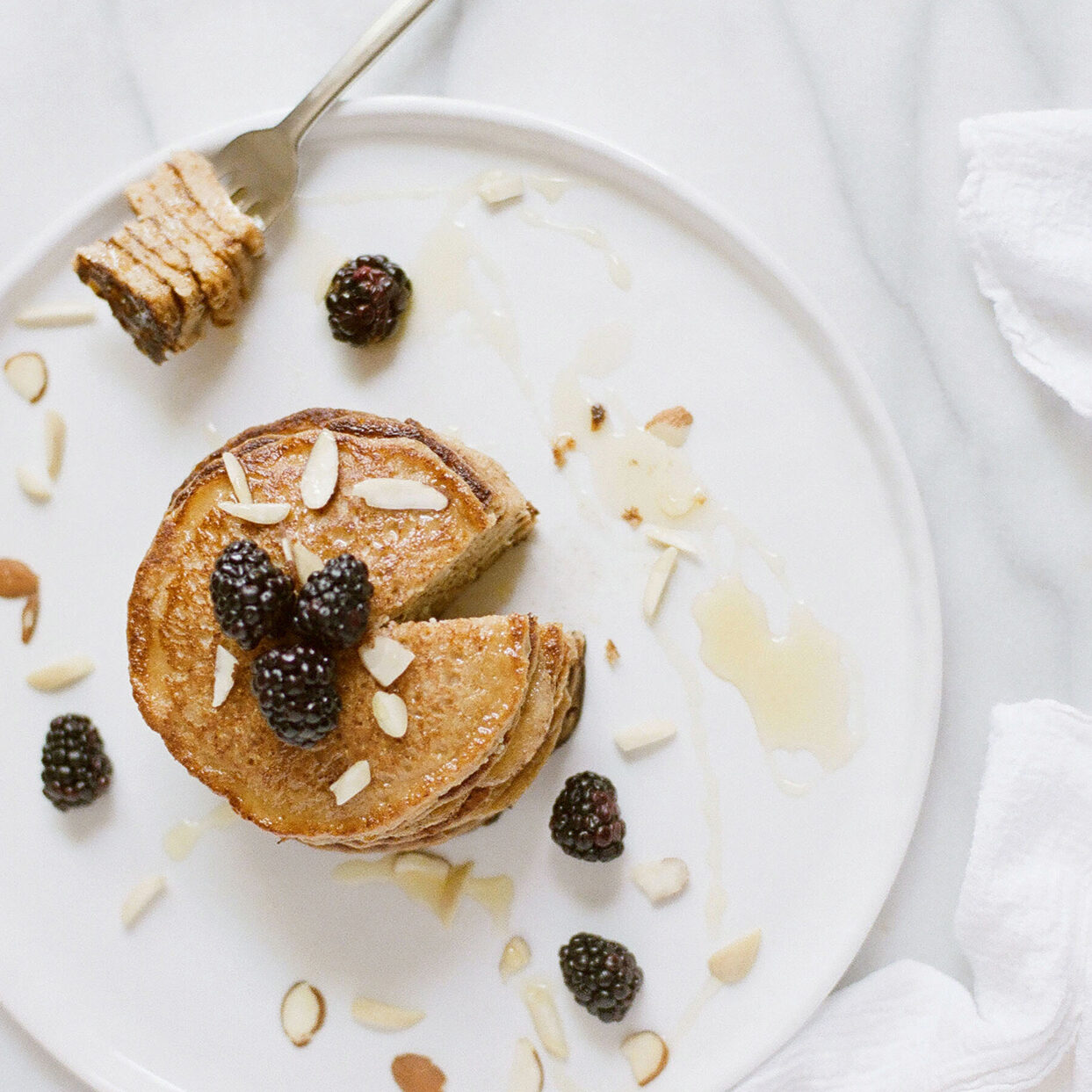 Healthy oat pancakes, oatmeal pancakes, crepes, Banana, Blackberry, & Raw Cacao Pancakes